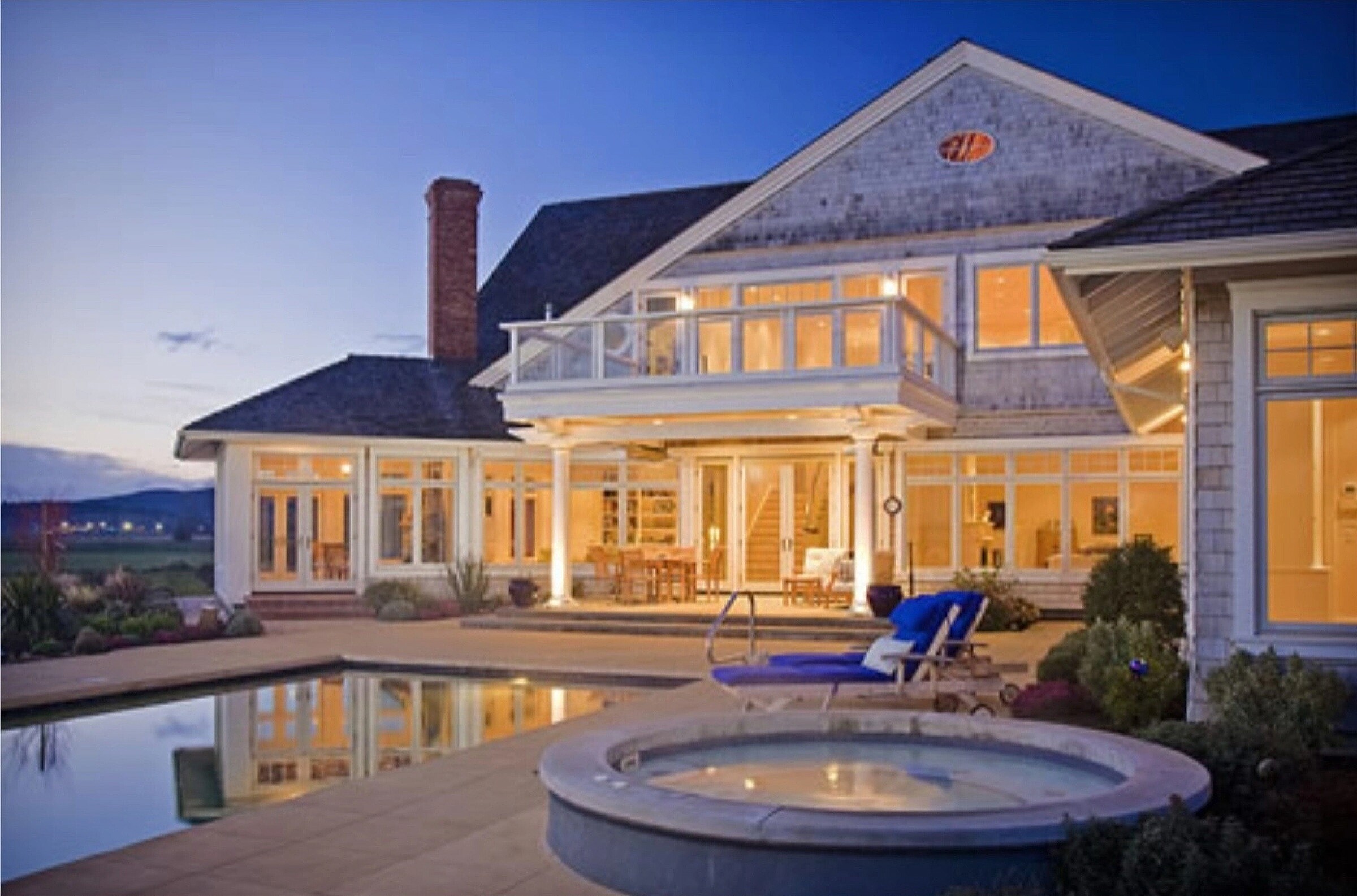 Central Saanich Custom