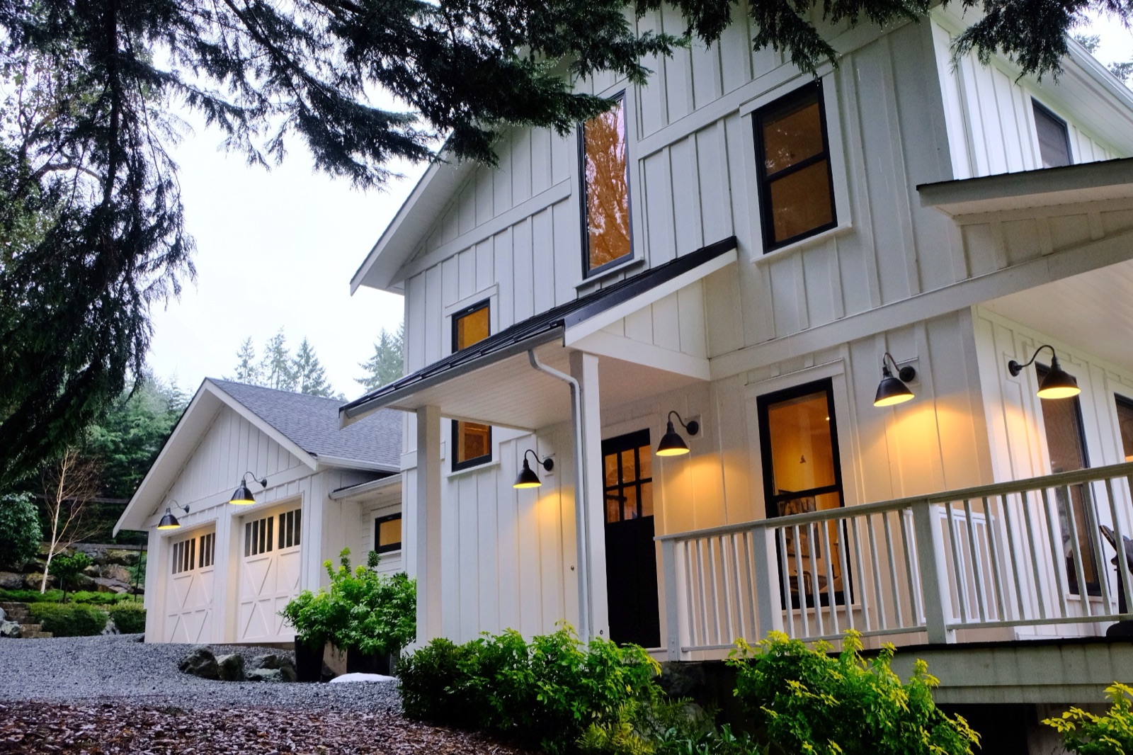 Saanich Custom — photo 1
